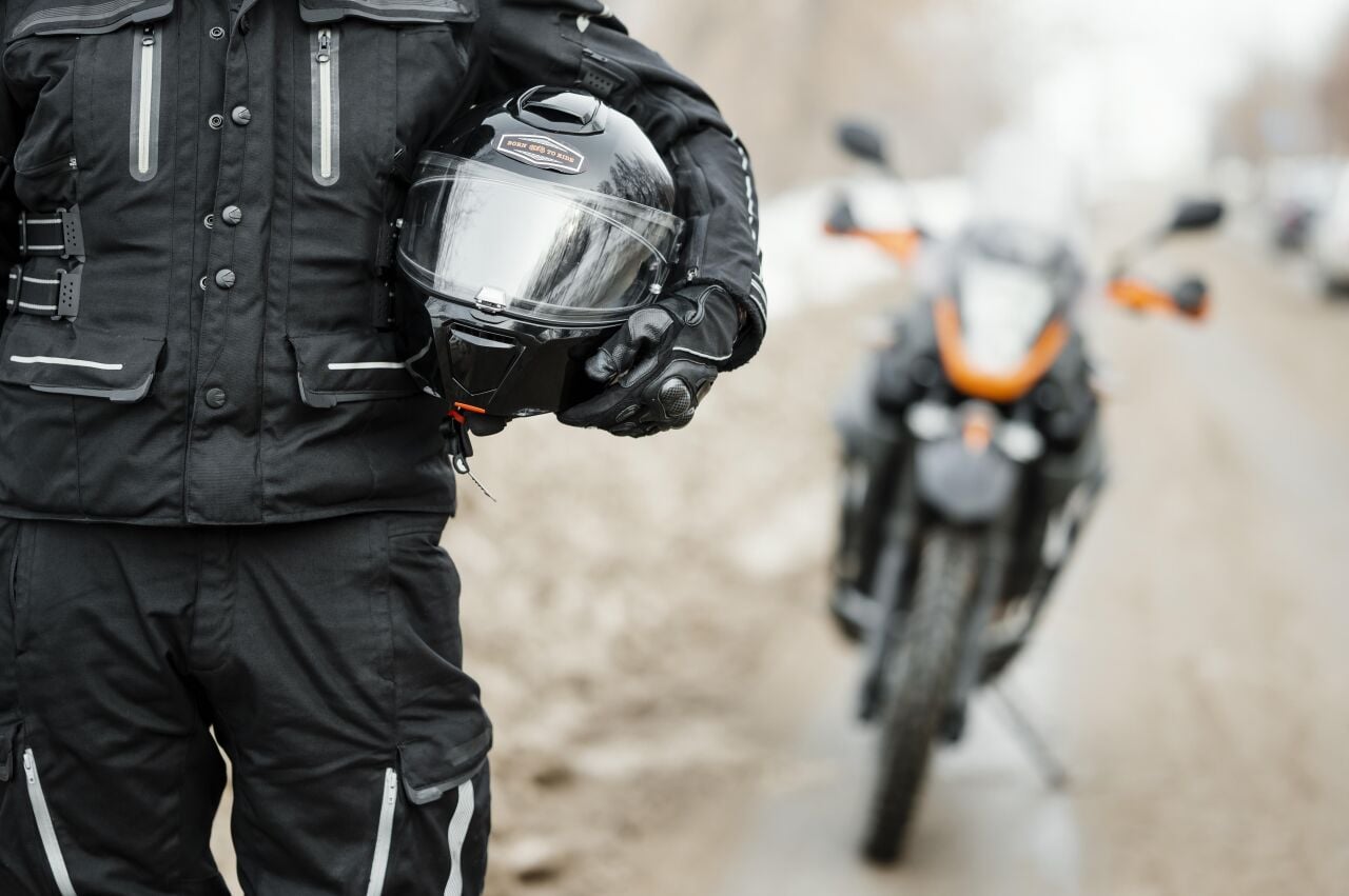 Motosiklete İlk Adım: Güvenli Sürüş İçin Olmazsa Olmaz 5 Ekipman