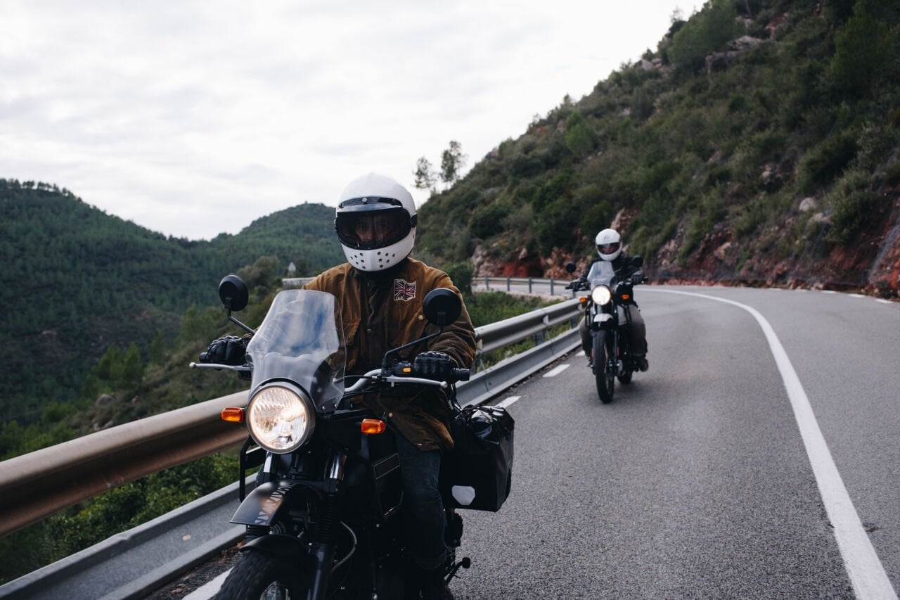 Uzun Yol Yolcularına Özel: Motosiklet Çantanızda Neler Olmalı?
